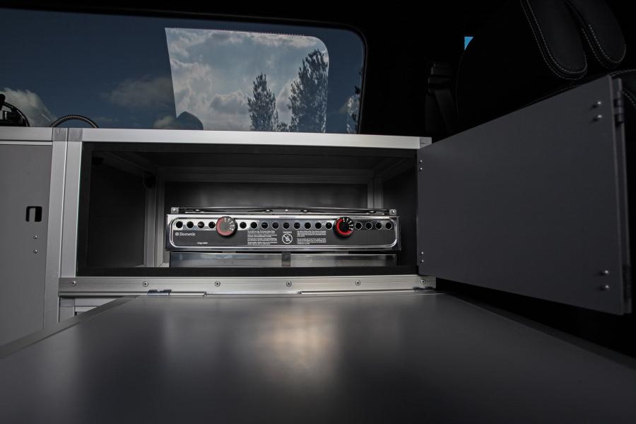 Интерьер Mercedes-Benz Sprinter by Hartmann 2017 года  (фото 16 из 22)